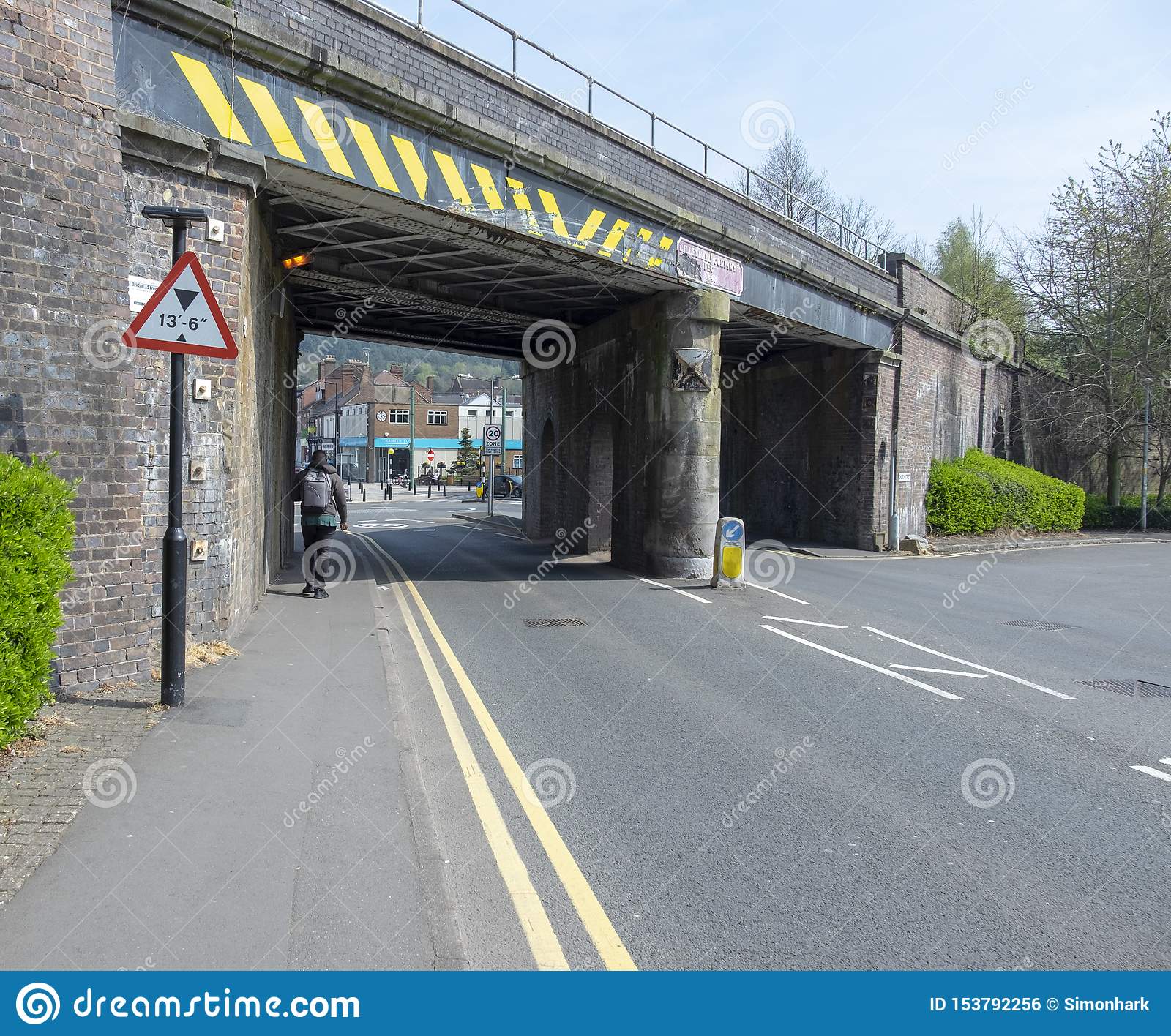 https://road.cc/wp-content/uploads/roadcc/bridge strike.jpg